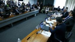 ccj-do-senado-aprova-decreto-que-reduz-exigencias-para-armas-de-fogo