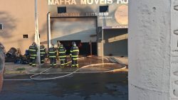 incendio-destroi-interior-de-loja-de-moveis-em-marilia