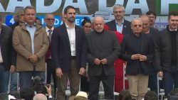 lula-pede-respeito-a-governador-do-rs-apos-gritos-de-‘fora,-leite’-em-evento-de-entrega-de-moradias