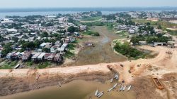 seca-dos-rios-no-am-ja-afeta-111-mil-pessoas-e-deixa-20-cidades-em-situacao-de-emergencia