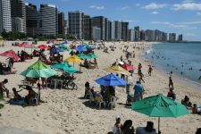 fortaleza-tem-25-trechos-de-praia-liberados-para-banho-neste-fim-de-semana;-confira-quais-sao