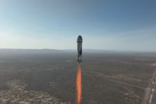 blue-origin,-de-bezos,-tenta-nesta-quinta-seu-8o-voo-com-passageiros-para-turismo-espacial