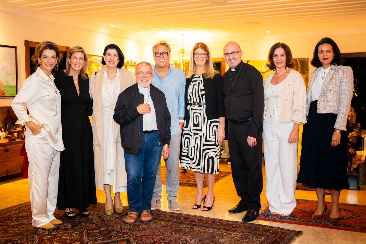 Rosilda Prates, Mônica Monteiro, Bia Guimarães, Padre Henrique, Fernando Schiavo, Bia Hauptmann, Diácono Júlio, Paula Santana e Luísa Correa da Veiga