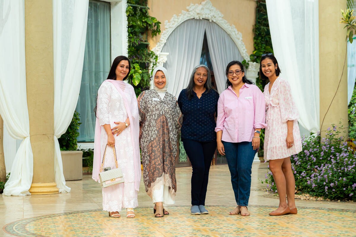 Shahbano Khan, Wenny Romas, Sandra Lannza, Haniah Maulana e Natthinee Mohr