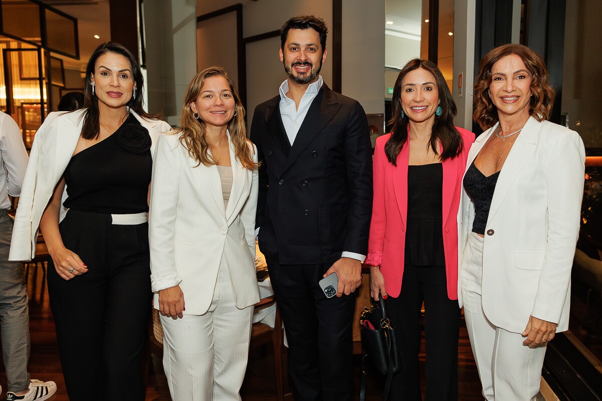 Tainah Melo, Giovanna Castellucci, Fernando Cavalcante e Carol Mendes e Paula Santana - Vanessa