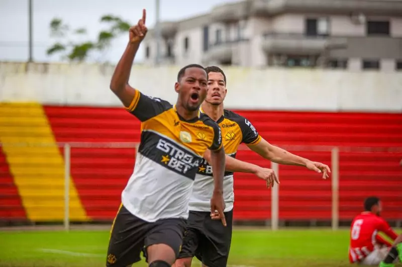 Criciúma vai decidir o título do Catarinense sub-20 com o Barra