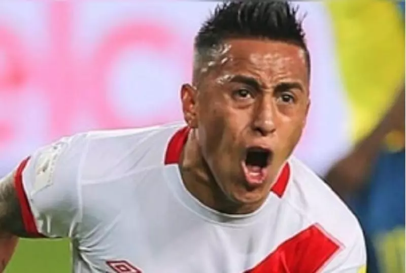 na imagem aparece Cristian Cueva fazendo gol pela seleção do Peru