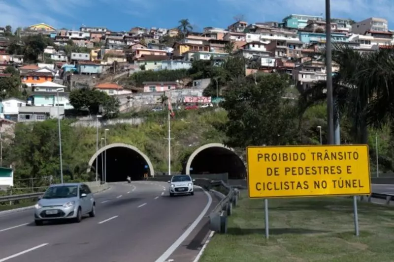 Túnel de Florianópolis terá bloqueio durante uma semana