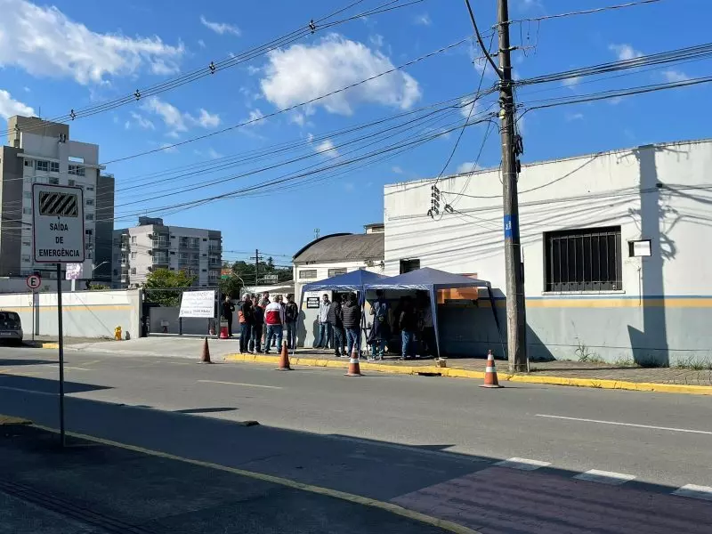 Greve na Celesc afeta atendimentos 