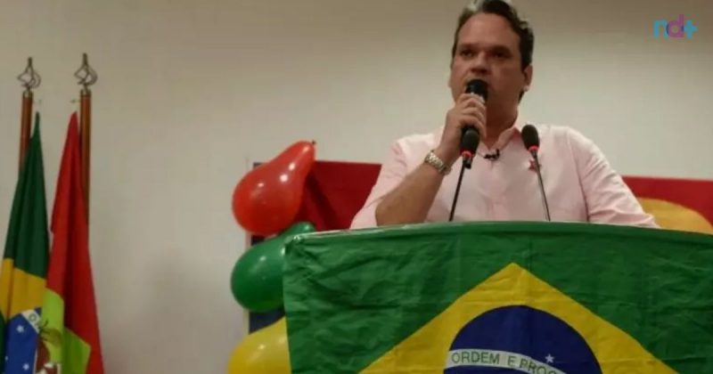 Imagem de João Paulo, candidato ao PT, que citou "traição" ao anunciar retirada à candidatura à prefeitura de Itajaí