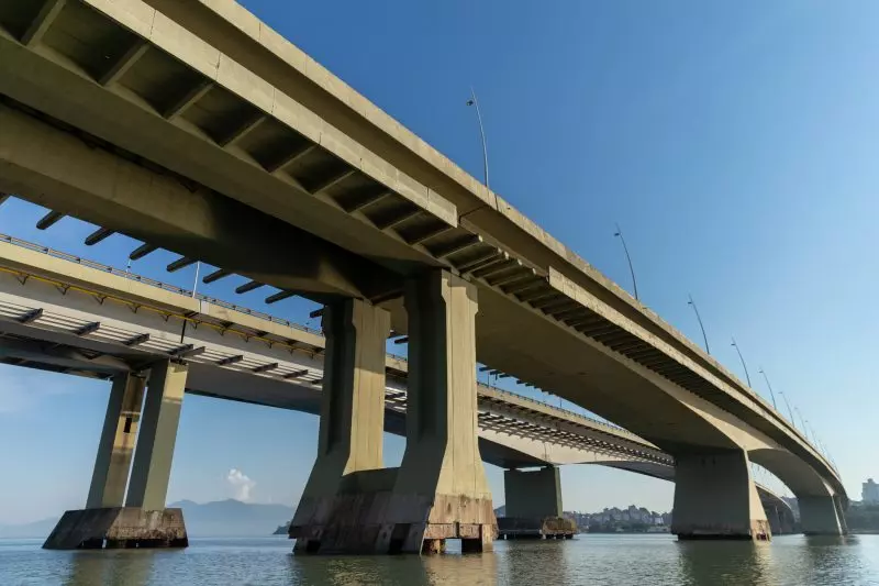 Pontes Pedro Ivo Campos e Colombo Salles, em Florianópolis