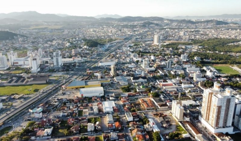 Justiça eleitoral recebeu registro de cinco candidatos a prefeito de Palhoça 