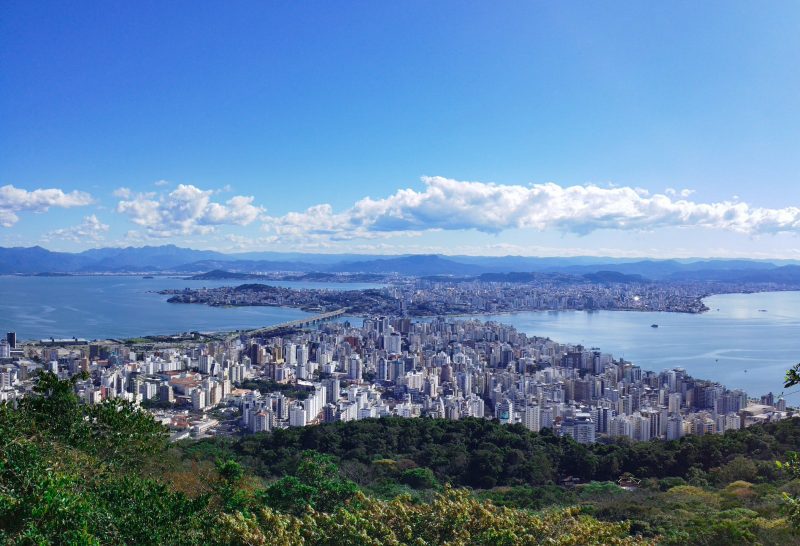 Tempo no fim de semana será de sol e calor no Litoral