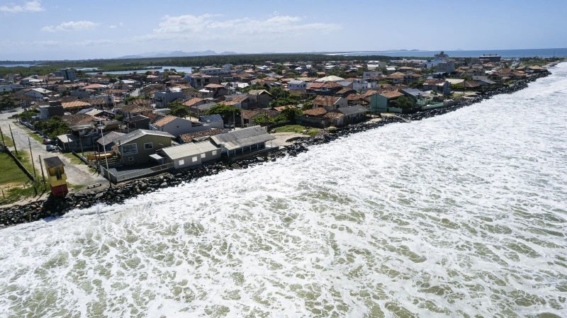 SC tem perigo potencial de ressaca e mar agitado