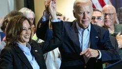 harris-e-biden-cortejam-juntos-estado-chave-da-pensilvania-em-ato-com-sindicatos