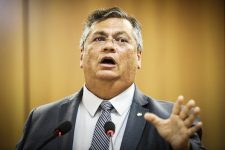 dino-pede-que-governo-responda-a-nove-perguntas-sobre-fogo-no-pantanal-e-na-amazonia;-veja-lista