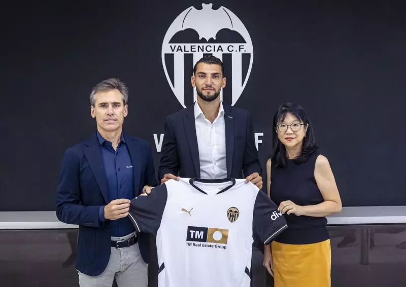 atacante Rafa Mir - Valencia