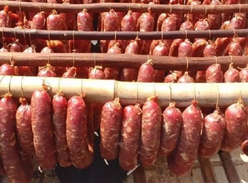 Turista pagou R$ 14 mil por salame, bacon e queijo 