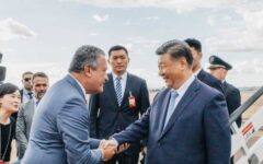 xi-jinping-chega-ao-brasil-para-reuniao-com-lula-e-assinatura-de-acordos-bilaterais